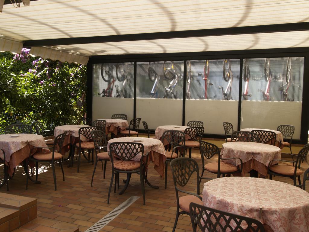 Hotel Miorelli Torbole Sul Garda Exterior foto