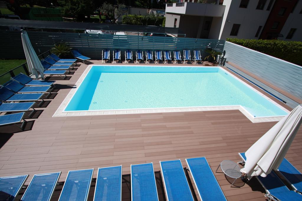 Hotel Miorelli Torbole Sul Garda Exterior foto